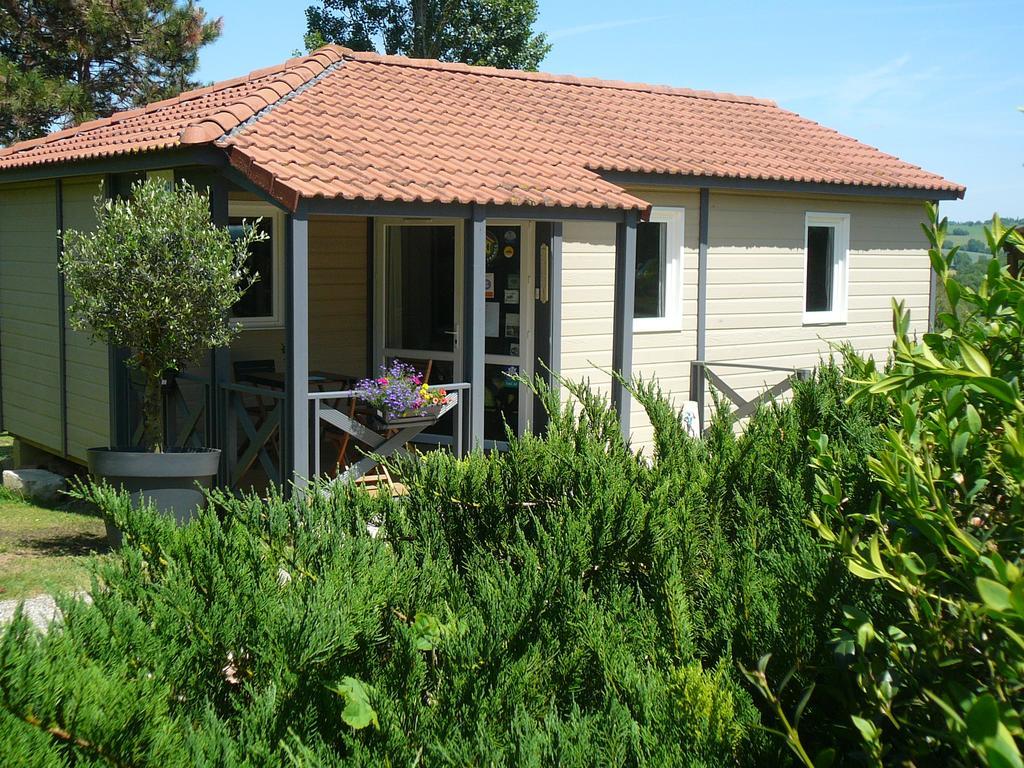 Les Chalets Des Mousquetaires Mirepoix  エクステリア 写真