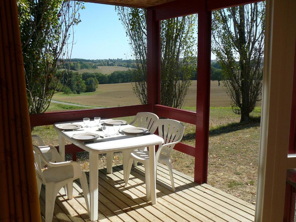 Les Chalets Des Mousquetaires Mirepoix  部屋 写真