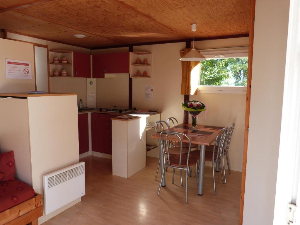 Les Chalets Des Mousquetaires Mirepoix  エクステリア 写真