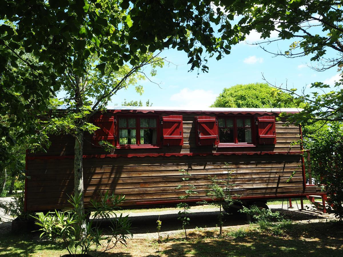 Les Chalets Des Mousquetaires Mirepoix  エクステリア 写真