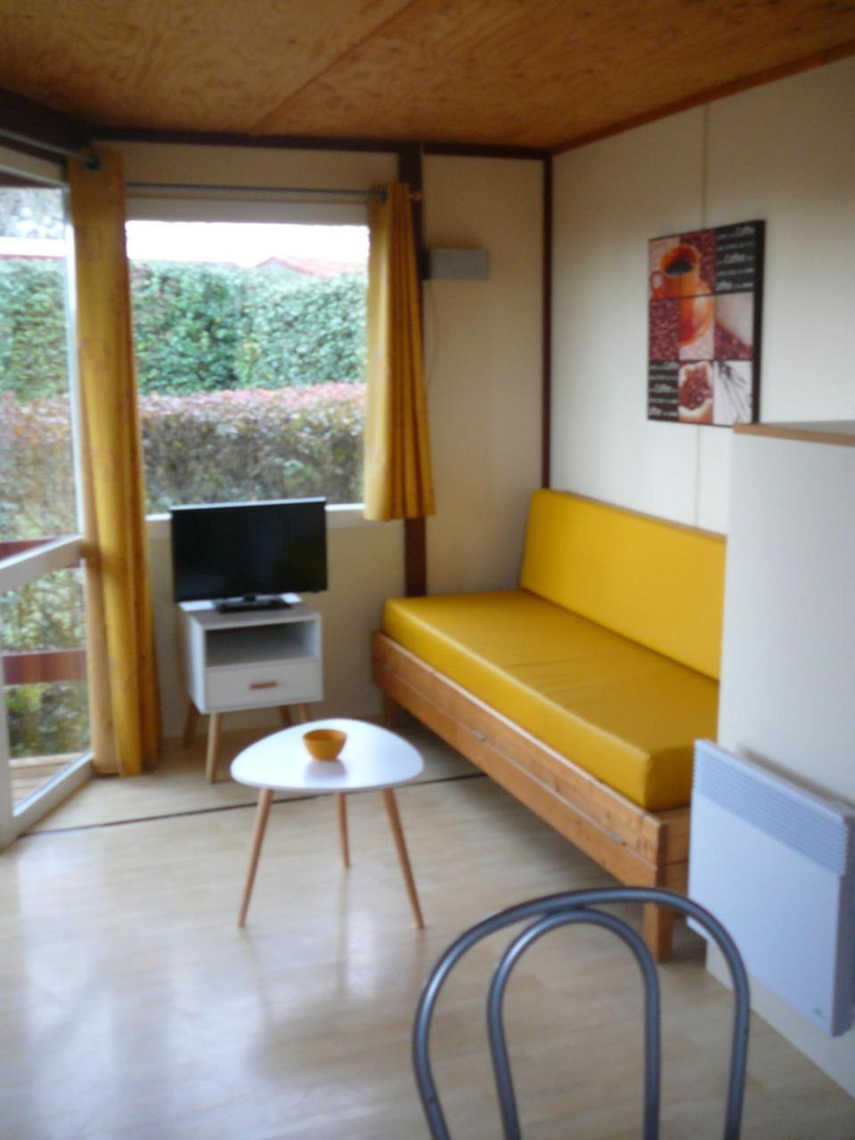 Les Chalets Des Mousquetaires Mirepoix  エクステリア 写真