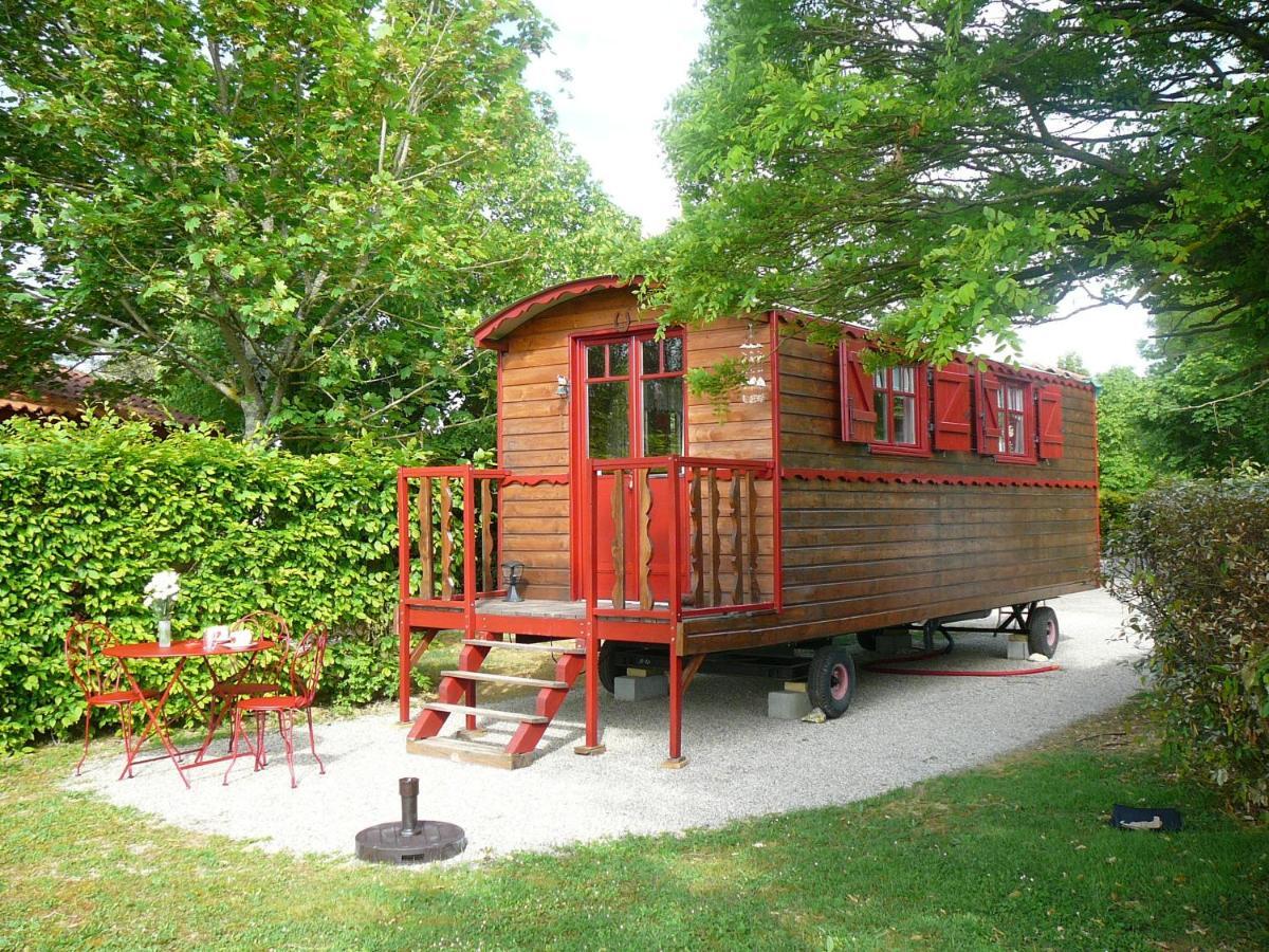 Les Chalets Des Mousquetaires Mirepoix  エクステリア 写真